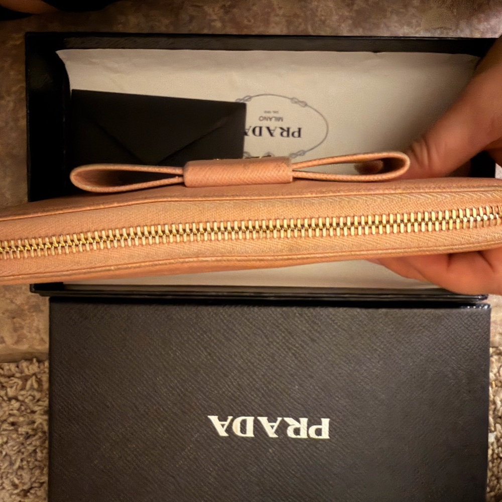 Prada Coral Wallet with Bow Accent - Picture 5 of 10